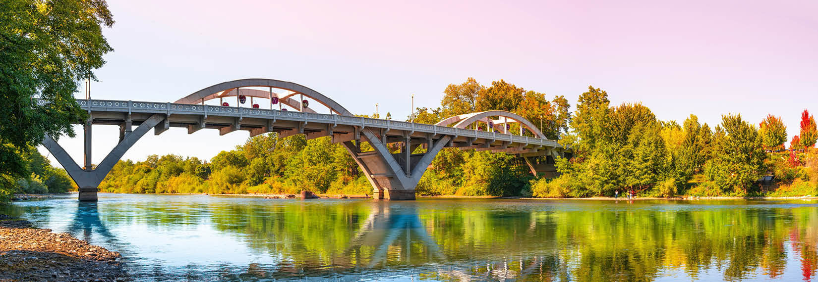 Grants Pass Bridge during fall